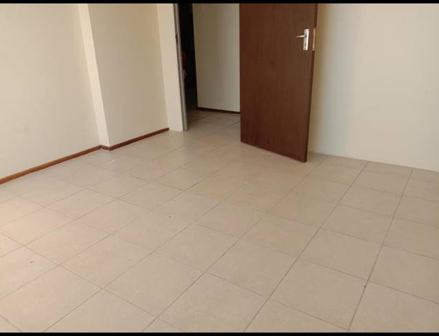 4 BEDROOM APARTMENT FOR SALE IN SUNNYSIDE